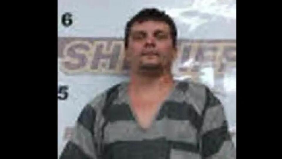 A man from Paragould was arrested on Thursday on drug charges in Randolph County.