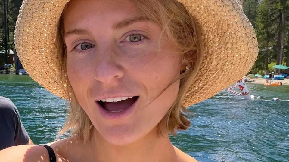 Bikini-clad Meghan Trainor shows off incredible weight loss ...