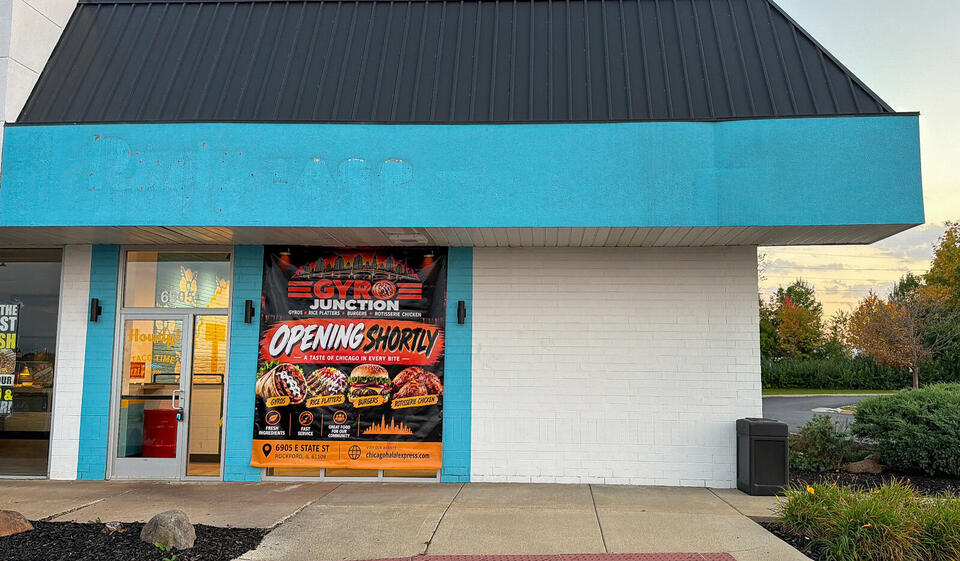 New gyro restaurant set to fill former Rusty Taco in Rockford - NewsBreak