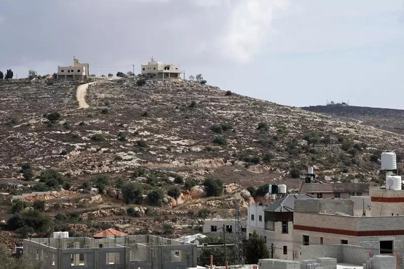 Over 100 Israeli settlers attack West Bank village and set fire to ...