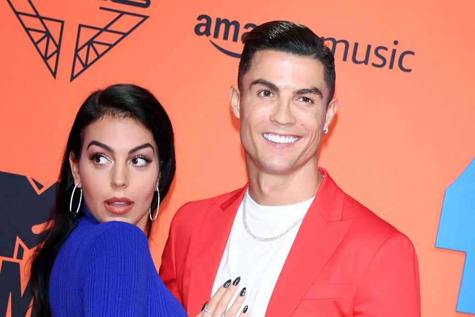 Cristiano Ronaldo and Georgina Rodriguez's alleged million-dollar prenup  agreement goes viral following engagement announcement - NewsBreak