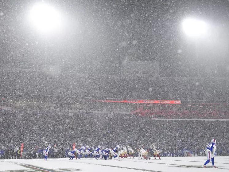 Josh Allen has TDs passing, rushing and receiving as Bills rout 49ers