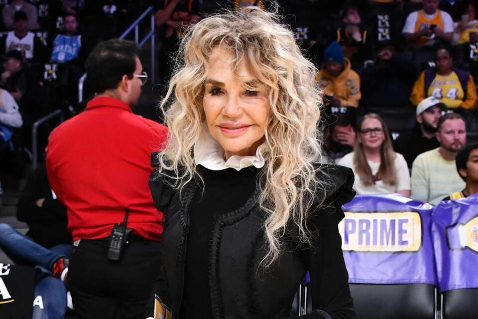 Actress Dyan Cannon, 88, Makes Rare Public Appearance at Lakers