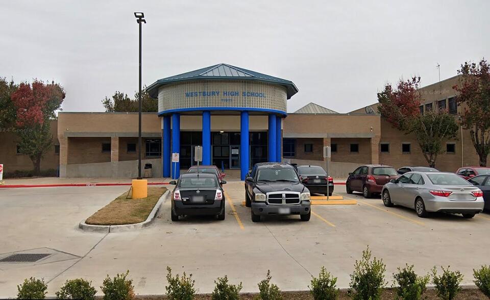 Teen suspect arrested after 17-year-old shot dead near Houston high school: Police