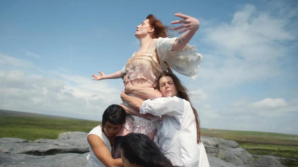 Florence + the Machine Debut New Song “Sympathy Magic” on Fallon, Share ...