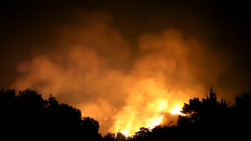 Winkle Bob Fire Sparks Near Richfield