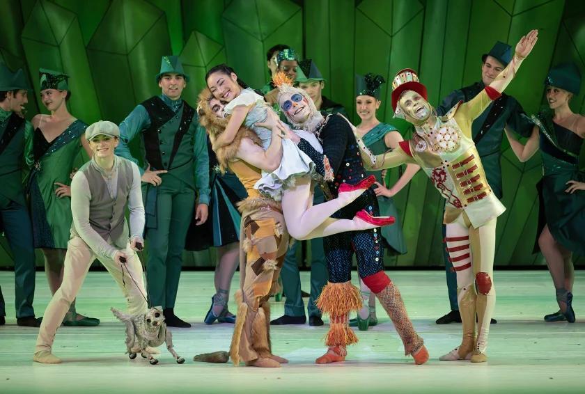 How Kansas City Ballet gives Dorothy's ruby slippers their sparkle, 288 ...