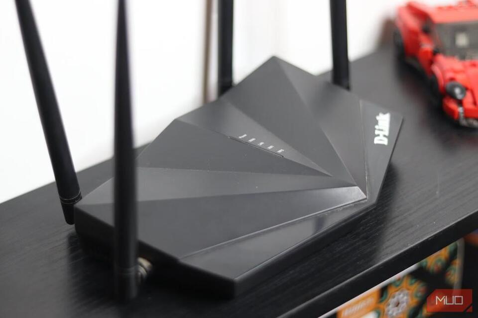 If Your Router Is on This FBI List, You Need to Upgrade It Immediately ...