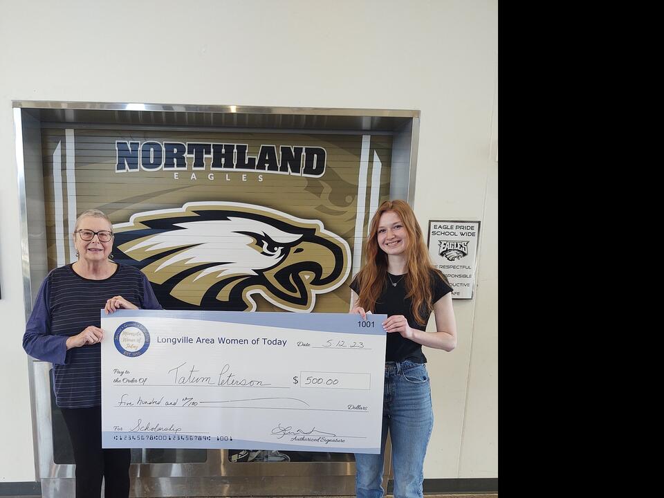 Longville Women of Today scholarship winners