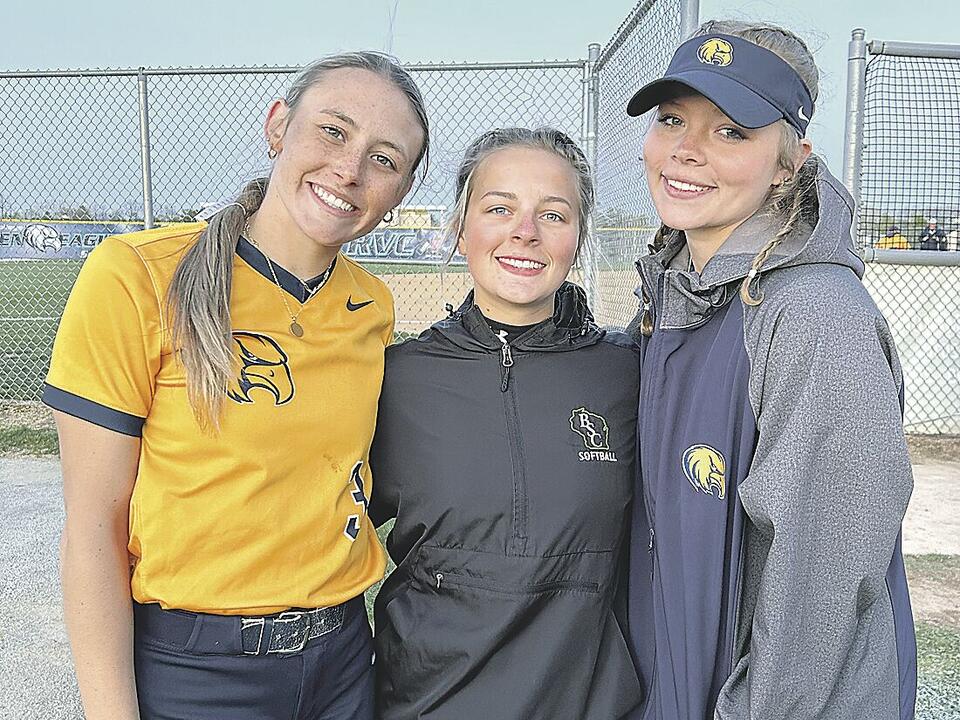 Hononegah grads Joscelyn Bennett, Briella Sendele help JC teams reach ...
