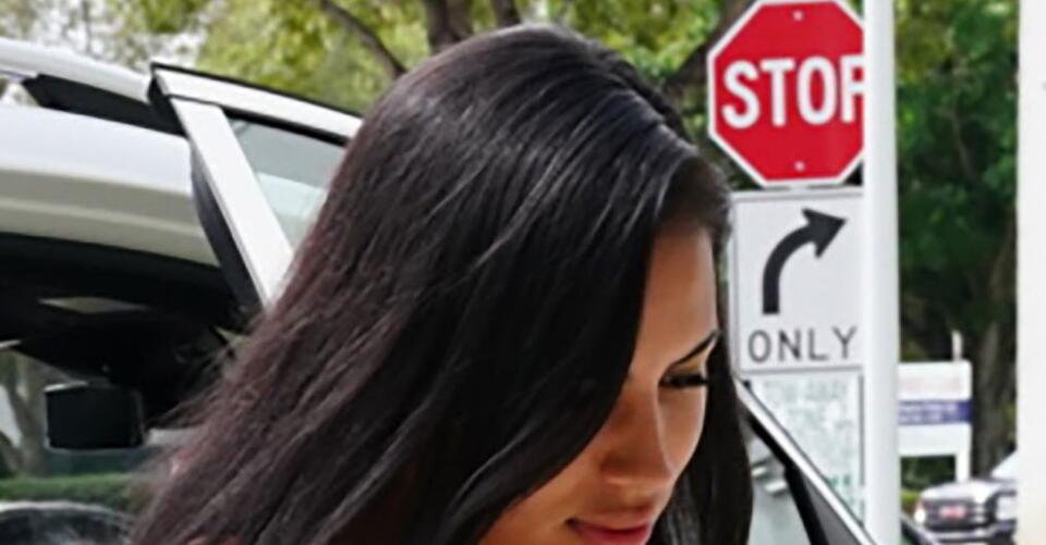 Kanye West’s Rumored Girlfriend Chaney Jones Mimics Ye’s Style in All-Black Crocs Boots, Sports Bra & Leggings – NewsBreak