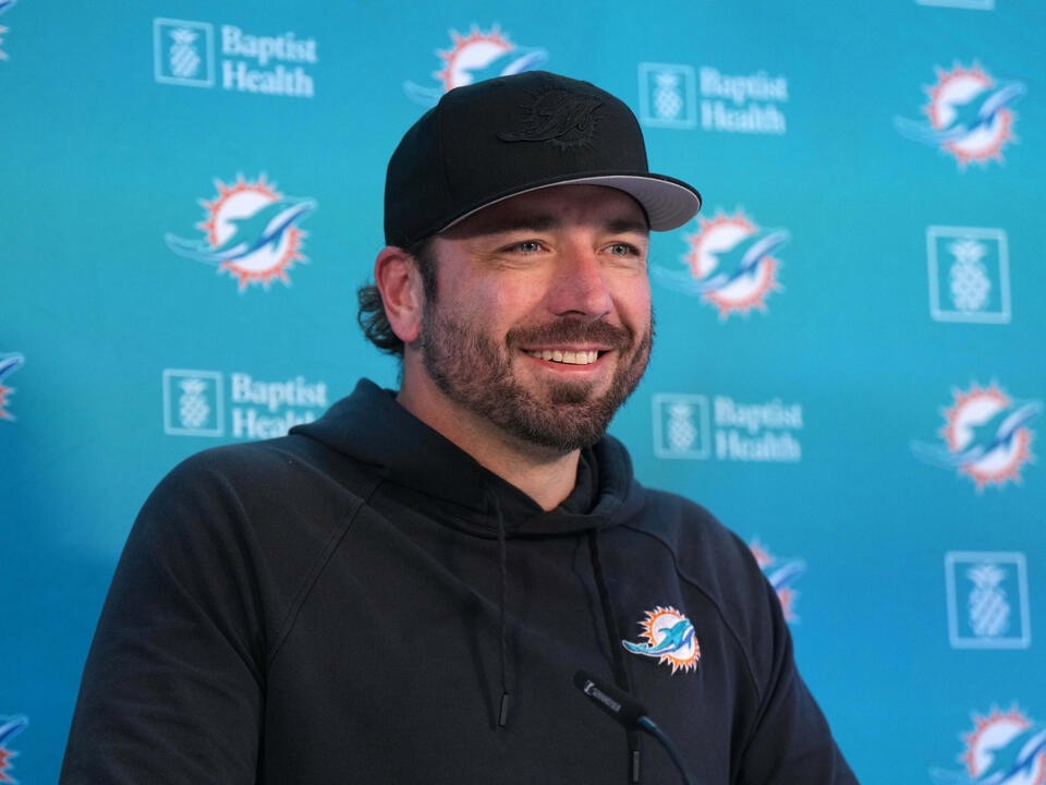 Dolphins OC Frank Smith starting to gain recognition(01)