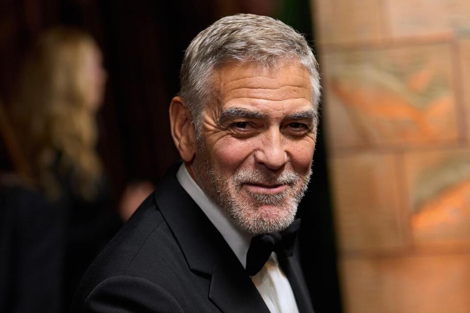George Clooney transforms Westfield drug store into movie set - NewsBreak