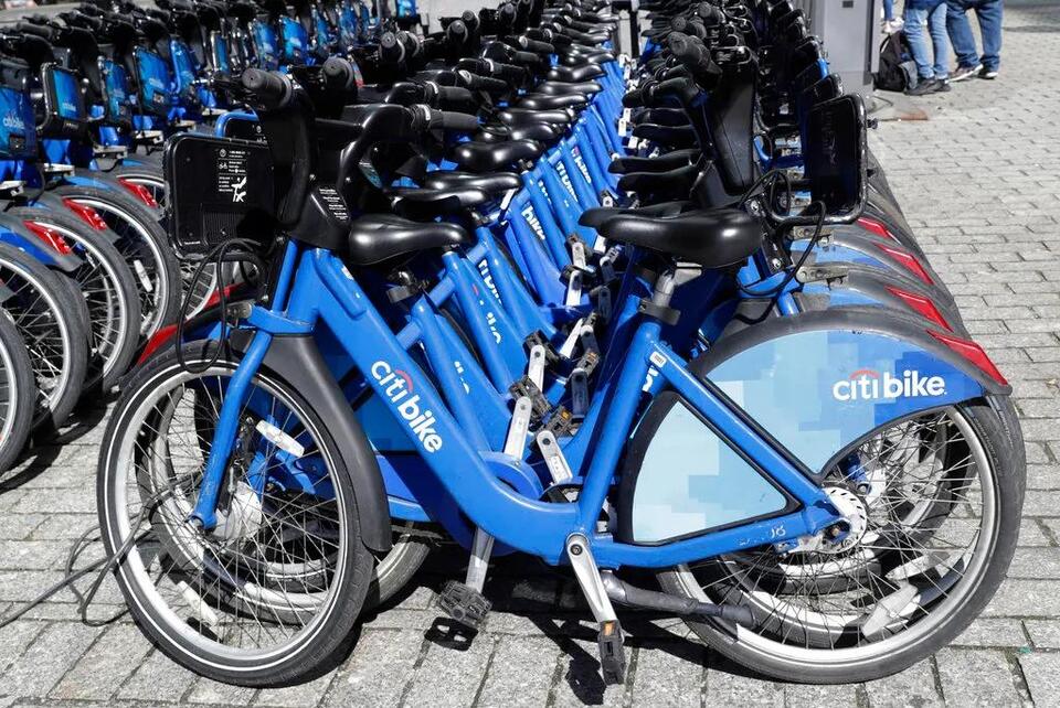 ‘This has become crazy': New Yorkers fed up with Citi bike prices