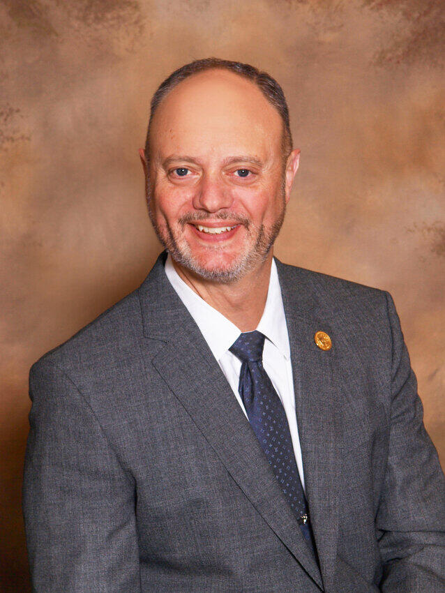 Higley USD will consider severing ties with new superintendent - NewsBreak