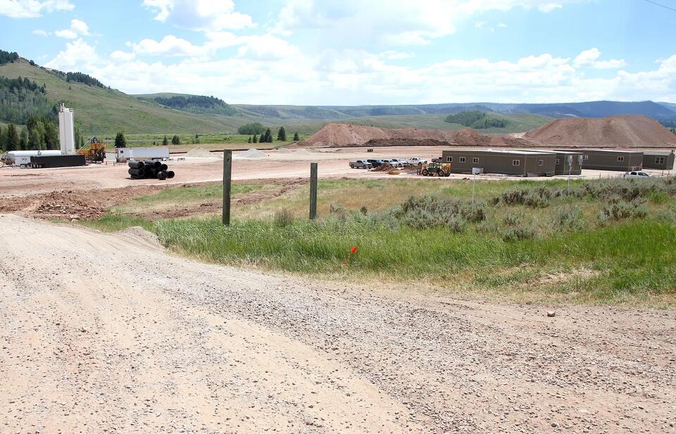 Sublette County deals surprise blow to billionaire developer Joe ...