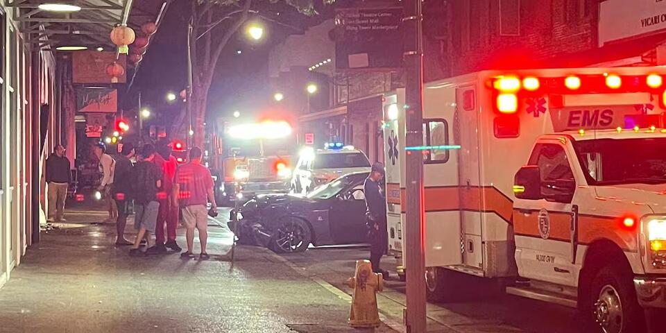 Car crashes into Chinatown building - NewsBreak