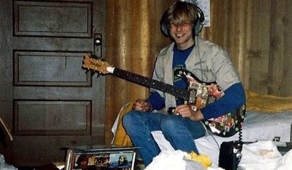 Kurt Cobain Facts That Shed Light on the Mystery - NewsBreak