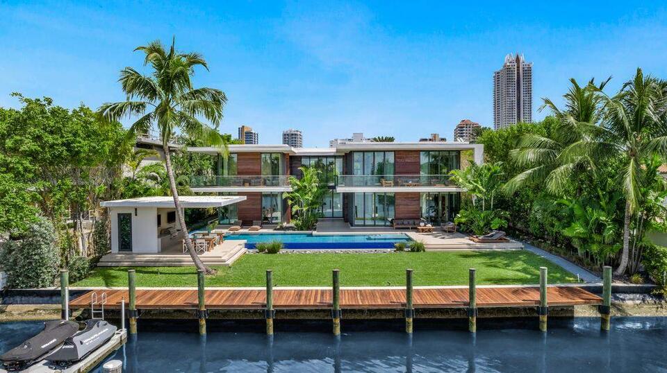 Lil Wayne slept here: Rapper's former Miami Beach mansion sells for ...