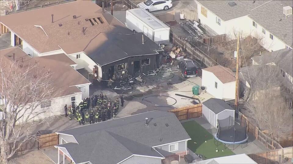 1 dead after house fire in Aurora - NewsBreak