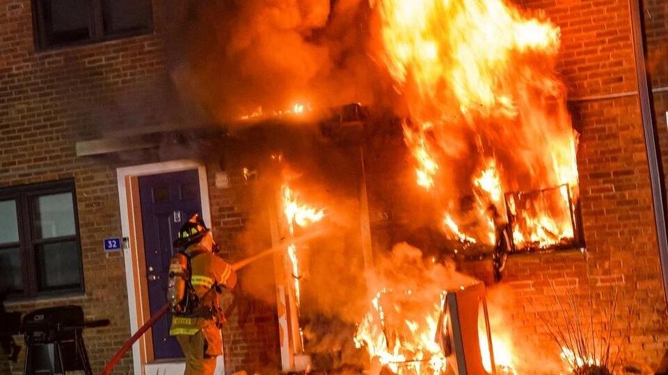Troy apartment complex fire under investigation after early-morning ...