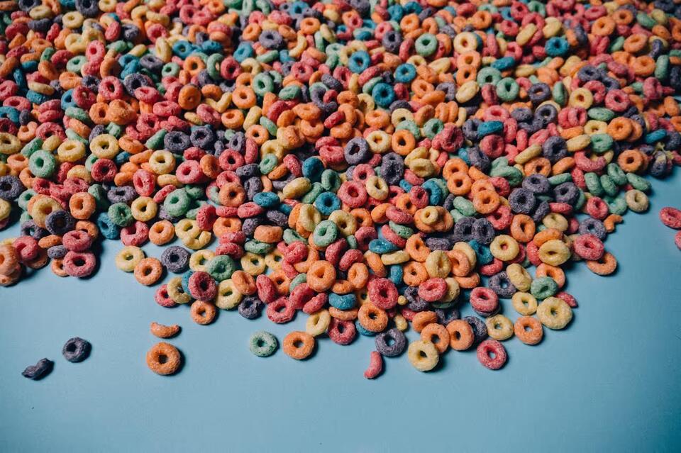 Froot Loops Sold in America Contain Dyes That Are Banned Just Across ...