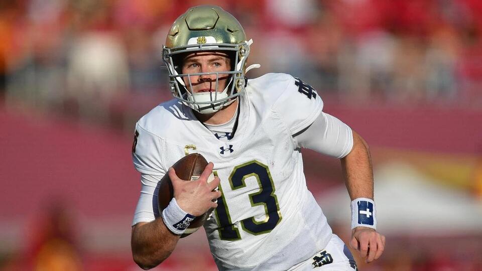 College football odds, picks, predictions for 2025 CFP Model likes Over in Orange Bowl playoff