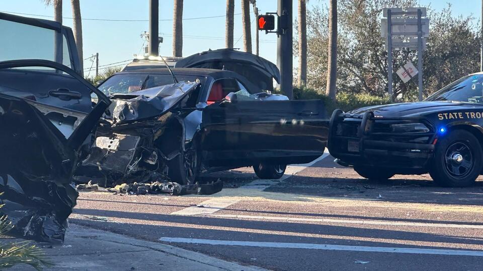 How did a police chase end in a serious crash in Lakeland? FHP ...