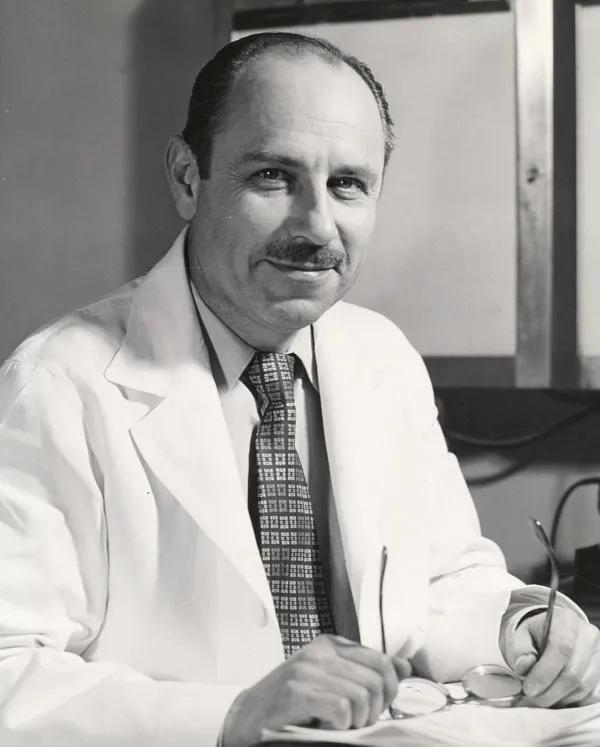 Peak Iowa: How two UI scientists bred the first sperm bank - NewsBreak
