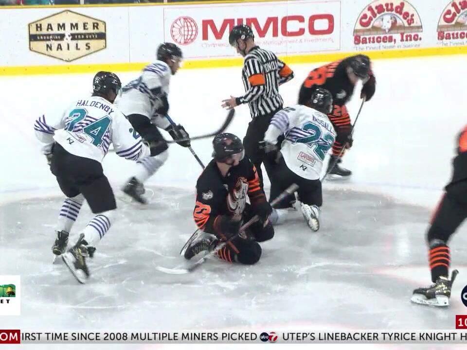 El Paso Rhinos win game four to stay alive in the NAHL Robertson Cup Playoffs