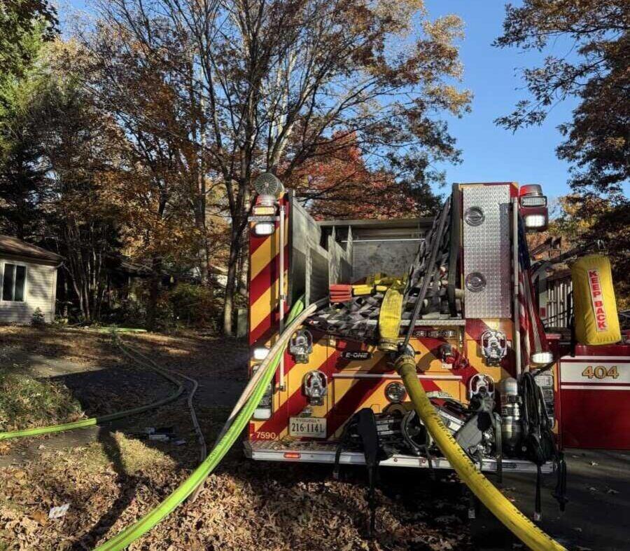 Two found dead after Herndon house fire - NewsBreak