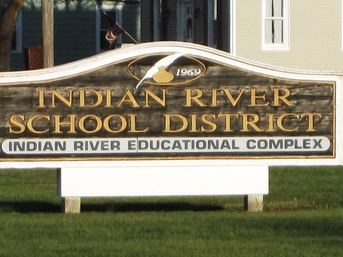 Two Indian River School District students receive Horatio Alger