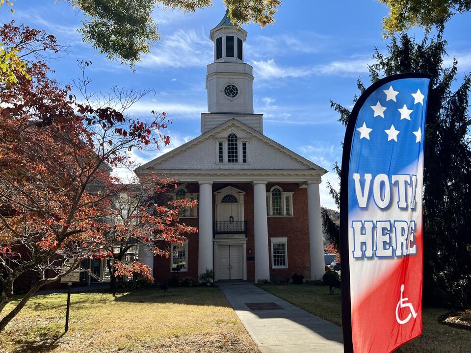 Hawkins early voting total up to 5,288 as of Saturday
