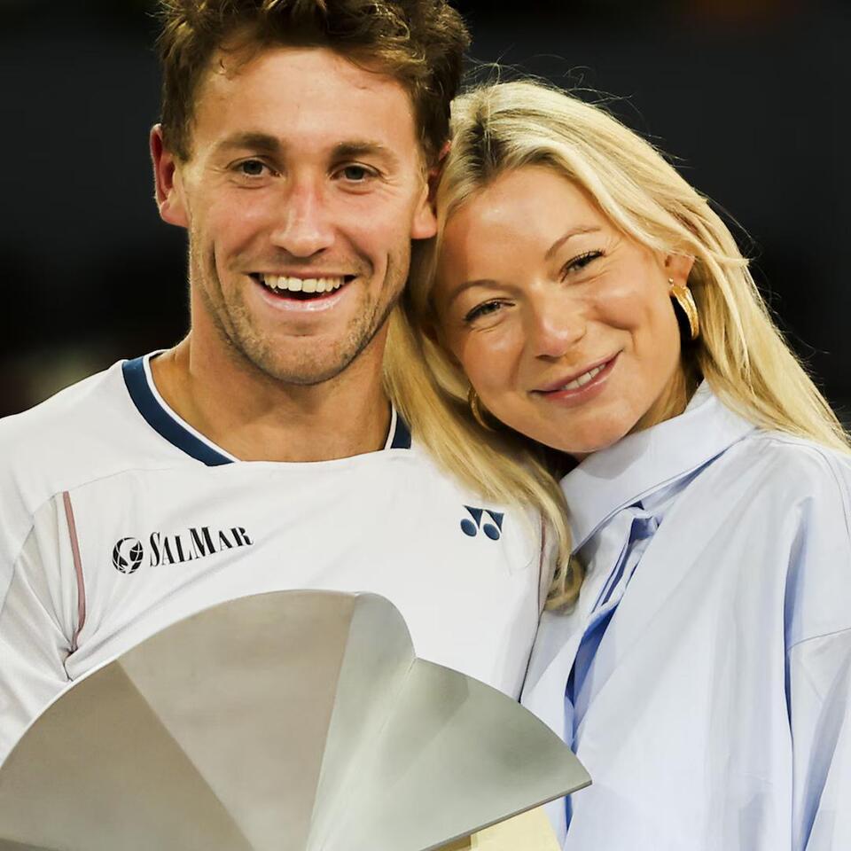 Tennis Star Casper Ruud and Fiancée Maria Galligani Expecting First ...
