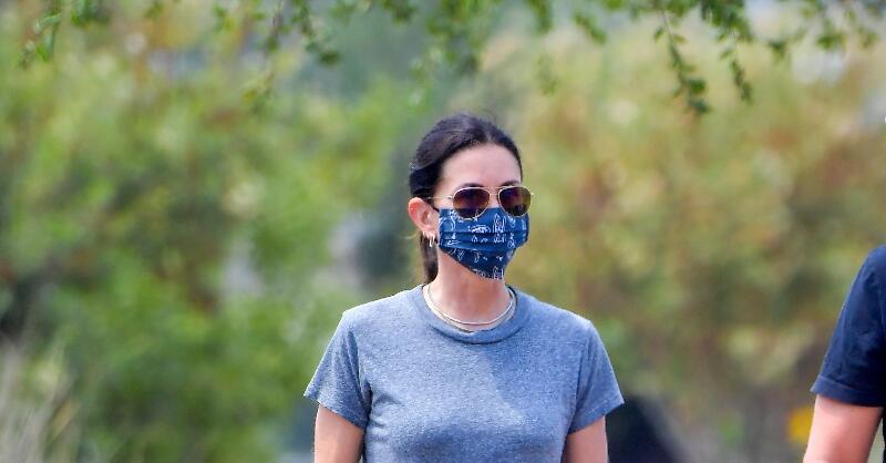 Celebrities Are Obsessed With These  adidas Slides — Here’s Why You Need a Pair. – NewsBreak