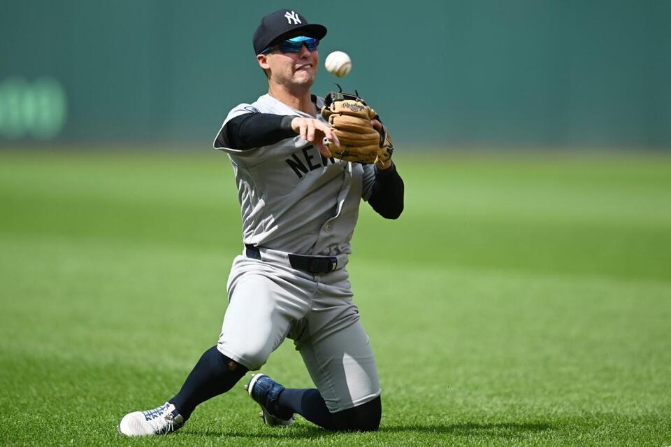 “Simply Cannot Happen, No Excuse” – Yankees Fans Tear Into Anthony Volpe After Throwing Error Vs Phillies In 11-4 Loss
