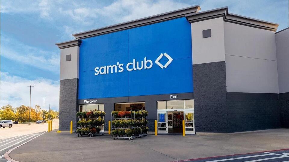 Former Sam's Club manager accused of stealing $366k to fund counterfeit ...