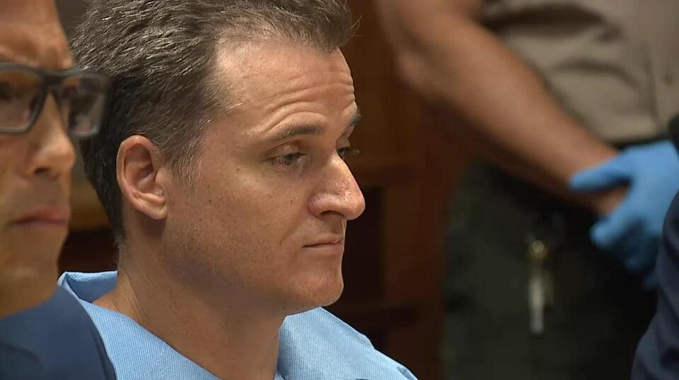 Jury selection begins for Maui doctor accused of trying to push wife ...