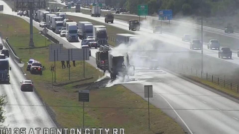 Vehicle fire causes major traffic delays on northbound I-35 at Benton ...