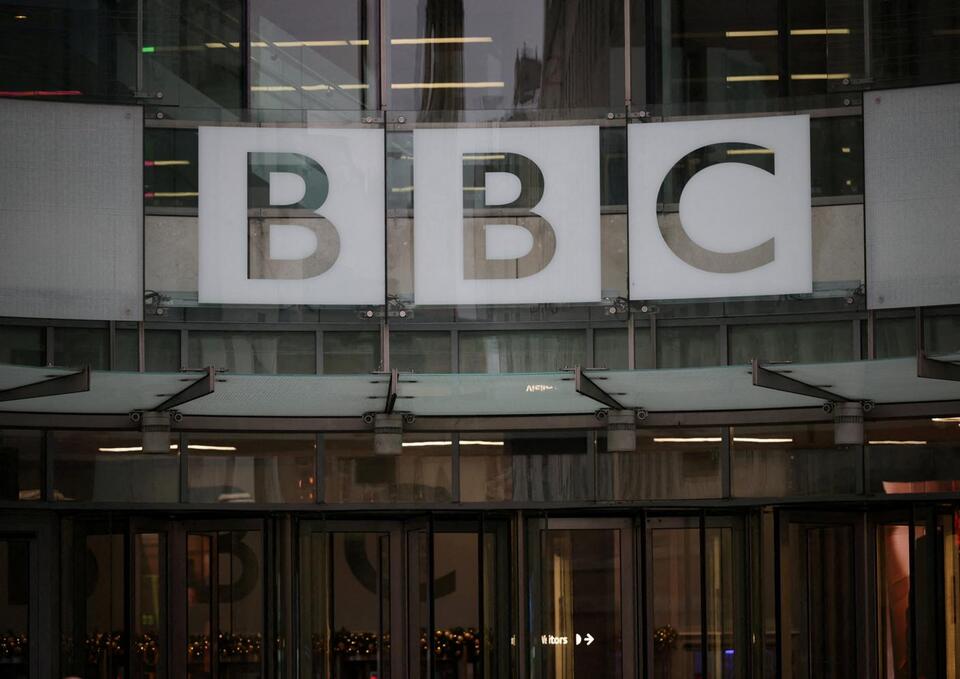 BBC to axe popular Radio 4 programmes in latest 'difficult decisions ...