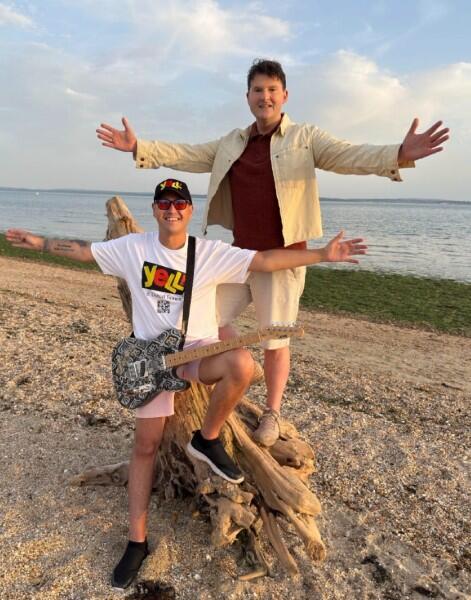 Yell! ft Daniel James returns with Feel-Good Summer Anthem “Hands Up”