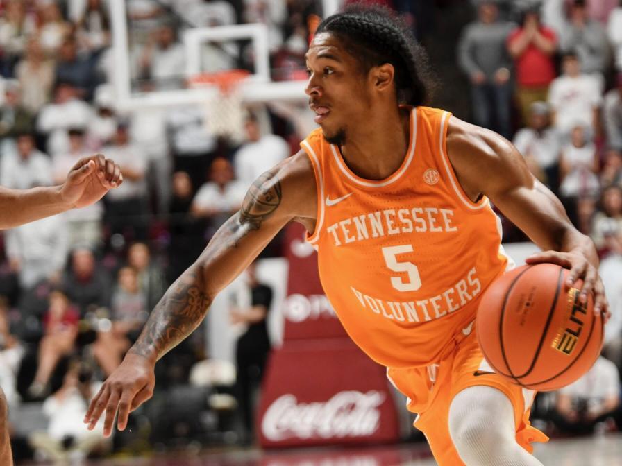 Rick Barnes talks Tennessee point guard depth behind Zakai Zeigler