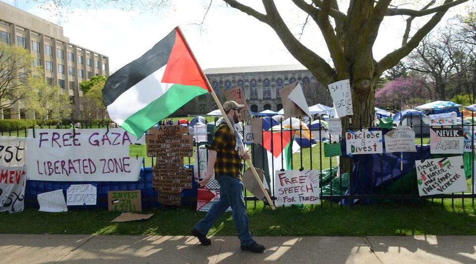 Federal judge allows Northwestern to block enrollment for students who ...