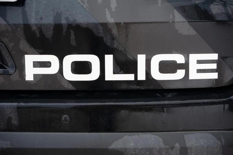 Federal agents arrest 3 fugitives in Waldoboro - NewsBreak