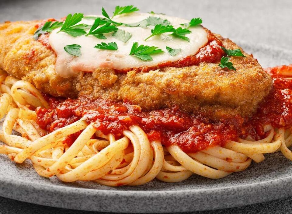 5 Best Frozen Chicken Parmesan Entrees, According to Shoppers - NewsBreak