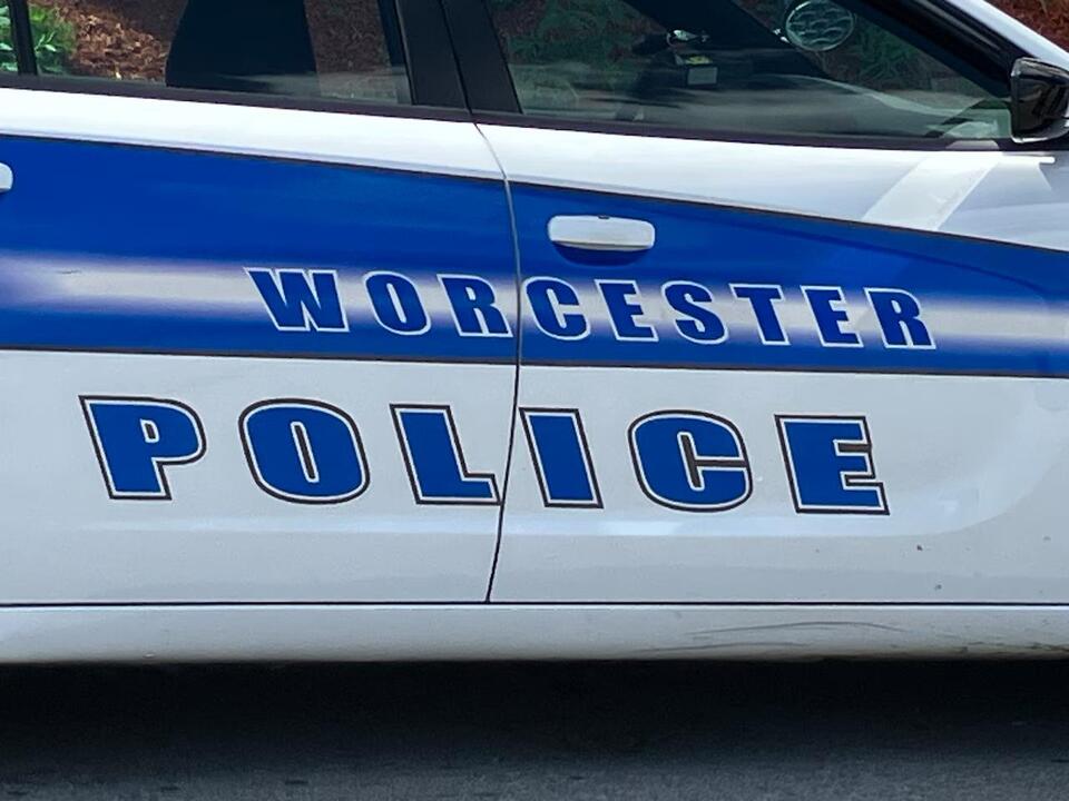 Worcester man refuses to drive through drive-thru, gets arrested ...