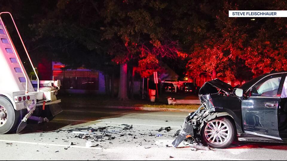 Drivers hospitalized after truck, SUV collide in Hicksville - NewsBreak