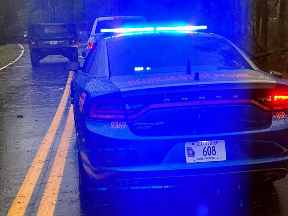 Milledgeville Police issue warning to stay home following vehicle