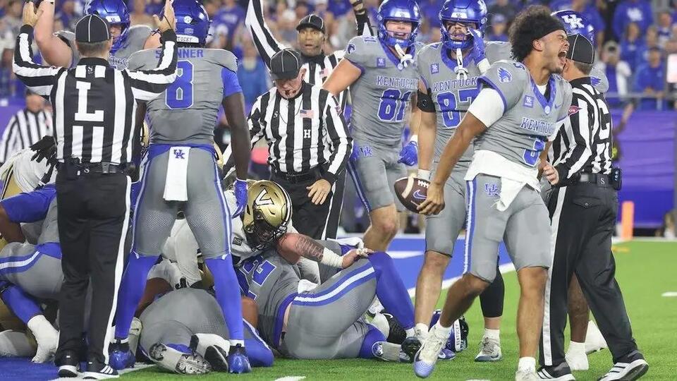 Big Blue Heaven … Cats Lead the SEC