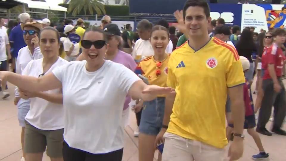 Miami Stadium erupts with fans as France and England face off for World Cup bronze